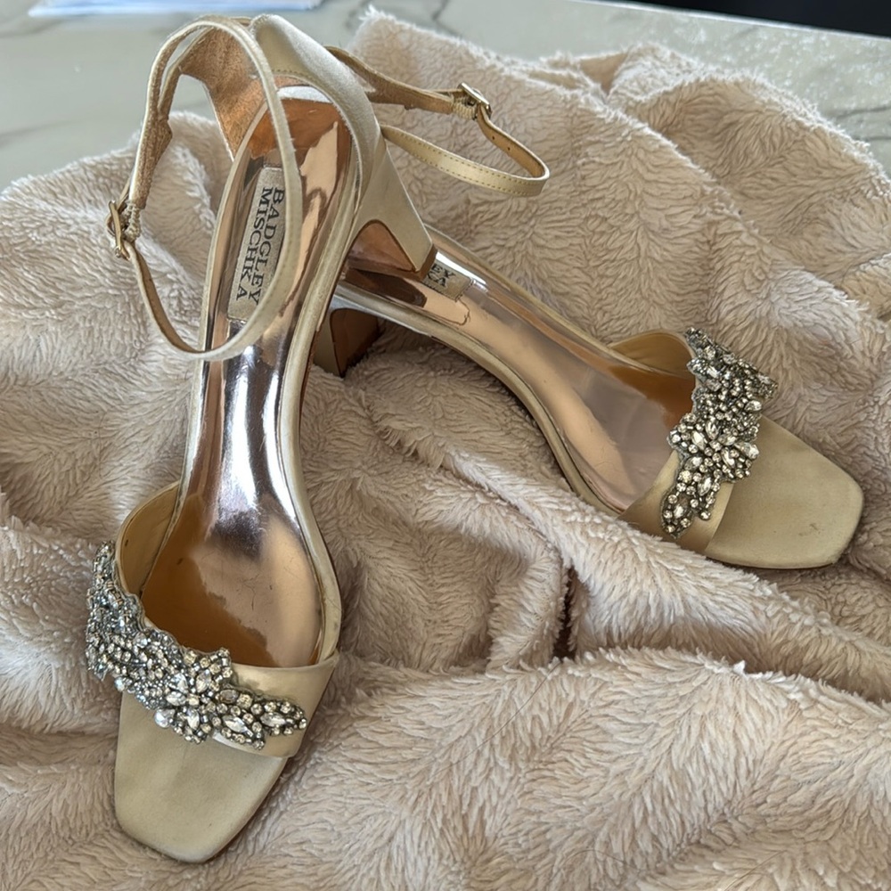 Badgley Mischka Embellished Wedding Heels 8.5